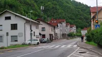 Zapiranju trgovin ni videti konca
