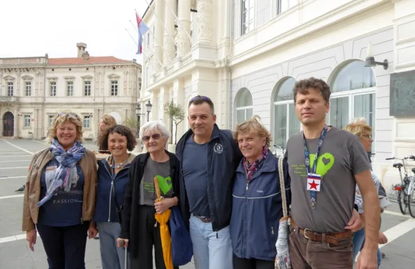 Leta 2018 je Civilna iniciativa Piran-Pirano nasprotovala pozidavam, ki so jih predvidevali prostorski načrti za območja Ob 
Belokriški, Park cvetja in Med vrtovi. Zbrala je 458 podpisov in 
nameravala izpeljati tri referendume, za vsak prostorski načrt 
enega. 