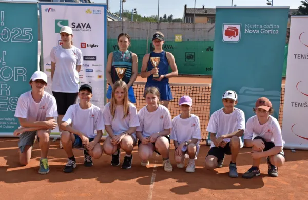 Za mlade upe TK Gorica je bilo  druženje s finalistkama nedavnega 
mednarodnega turnirja vzpodbuden dogodek.