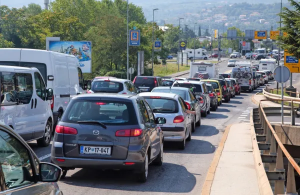 Zastoji v Istri so pogosta nevšečnost ob praznikih in v poletnih 
mesecih.