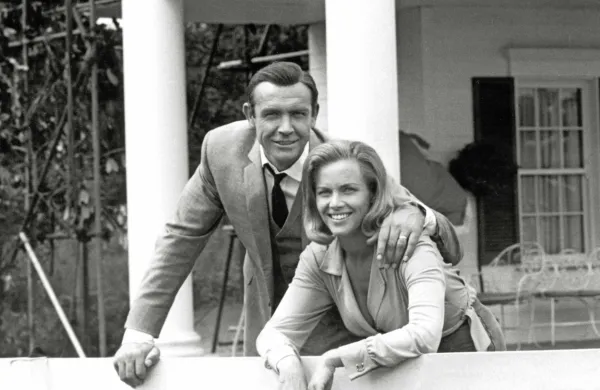 Med ljubitelji filmov o agentu 007 se Goldfinger redno omenja med 
najboljšimi film o Bondu.