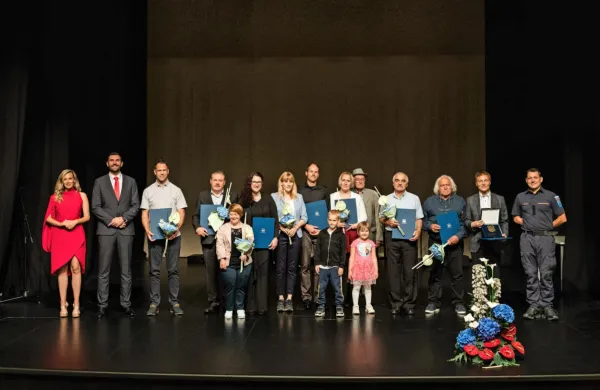 Priznanja za delo, ki bogati skupnost