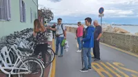 Takoj zjutraj si je kolo izbralo kakih deset Pirančanov.