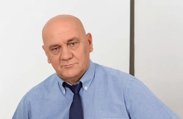 Robert Fakin
