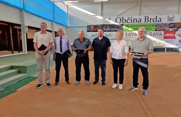 S pokritim balini&scaron;čem &scaron;e vi&scaron;je ambicije bri&scaron;kih balinarjev