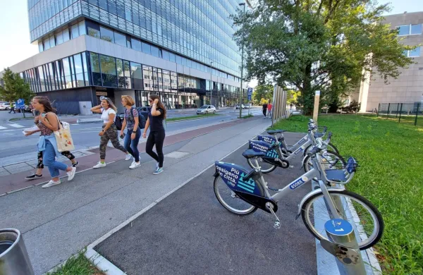 Število uporabnikov sistema GO2GO se veča, a so stroški za zdaj še 
vedno bistveno višji od prihodkov. Na občini bodo vztrajali, 
pričakujejo, da se bo trend začel obračati.  
