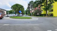 Dvosmerna kolesarska pot bo  potekala od krožišča s Cesto na 
Markovec (na fotografiji) do krožišča pri trgovini Hofer.