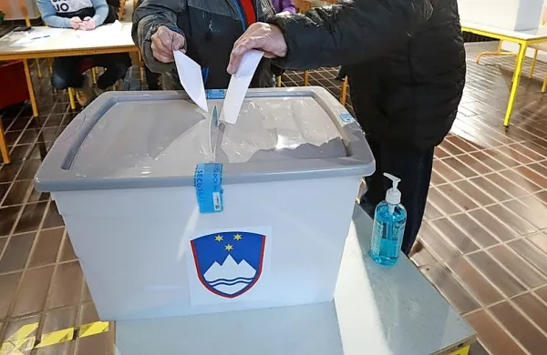 V Kopru največ za Svobodo, v Ajdov&scaron;čini najmanj