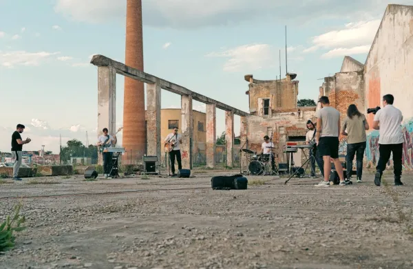Društvo Tovarna Kulture je v zadnjem letu v želji, da bi oživilo 
Argo, z dovoljenjem občine na njenem zemljišču priredilo nekaj 
manjših snemanih nastopov v živo, pod imenom Arrigoni Live.
