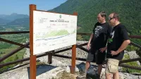 Zelo obiskan Kozlov rob z izjemnimi razgledi po okoliških hribih in 
dolini Soče bodo nadgradili z zgodovinsko turistično ponudbo. 