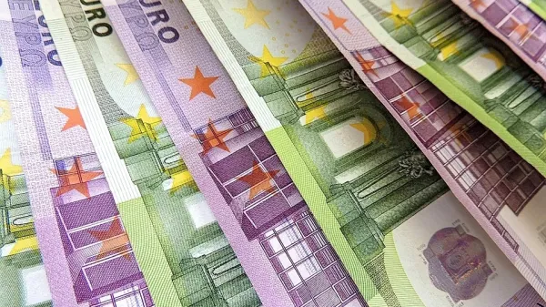Borzni komentar: Donosen domači trg