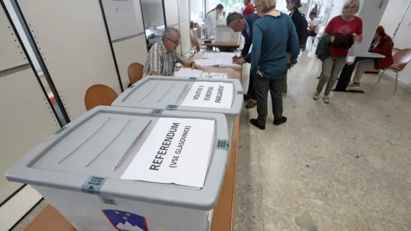 Na glasovanjih na referendumih je bilo bistveno manj neveljavnih 
glasovnic kot na glasovanju na evropskih volitvah. 