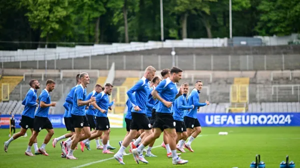 Slovenska vrsta vadi v Wuppertalu in se približuje debiju na letošnjem Euru.