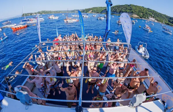 Radio Capris bo  tudi letos poskrbel  za   sproščeno popoldne.