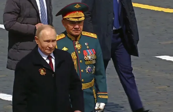 Vladimir Putin in Sergej Šojgu