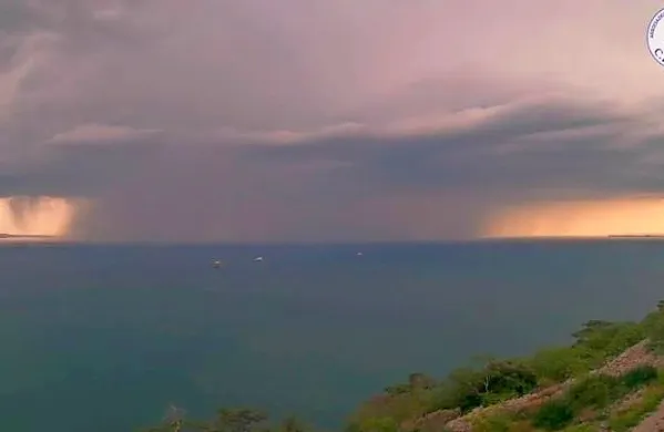 Sever Italije v primežu neurij, v Benečiji tornado