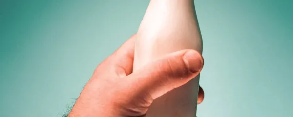 Zdravstvena tveganja ob uživanju nepredelanega mleka so precej 
večja od njegovih koristi.