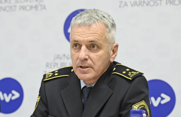 Vodenje Uprave uniformirane policije na Generalni policijski 
upravi  bo začasno prevzel  Ivan Kapun.