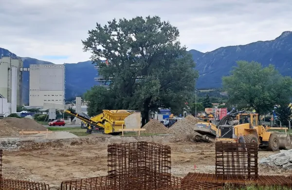 Ajdov&scaron;čina: Spar gradi hipermarket