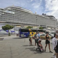 V juliju bo Koper obiskalo enajst potni&scaron;kih ladij, prva je priplula Norwegian Viva (FOTO)
