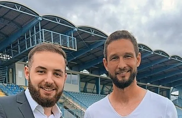 Tim Matavž  (desno) bo poklicno pot sklenil v domačem klubu. 