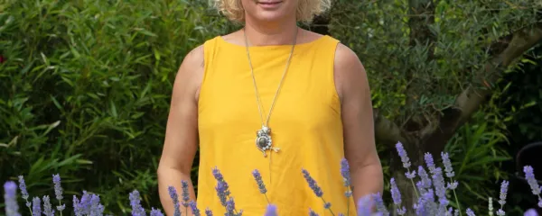 (INTERVJU) Ana Ro&scaron; Stojan: &ldquo;Na&scaron; najpomembnej&scaron;i fokus morajo biti na&scaron;i gostje&rdquo;