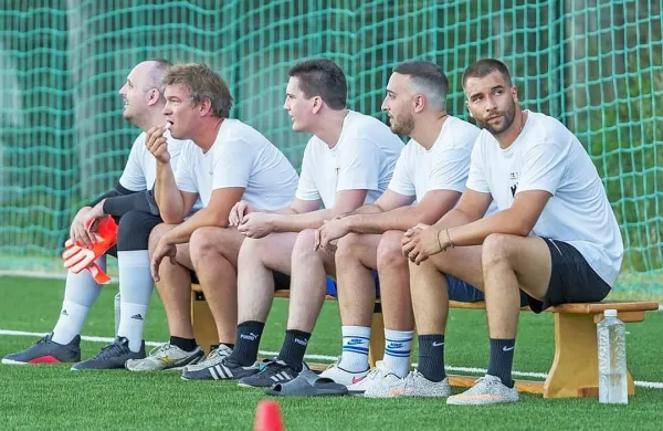 Začenja se četrtfinale dobrodelnega nogometnega turnirja za Ale&scaron;a