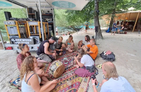 25. Sajeta odzvanja po Sotočju z raznolikostjo (FOTO)