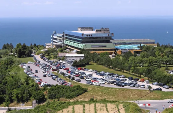 Župani so ocenili, da bo ustanovitev medicinske fakultete v 
slovenski Istri pomembno prispevala k razvoju in izboljšanju 
zdravstvenih storitev v regiji.