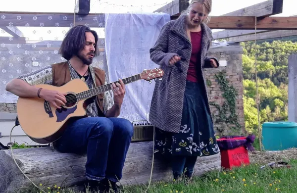 Duo Zajtrk in KiKi v petek s koncertom na Markovcu