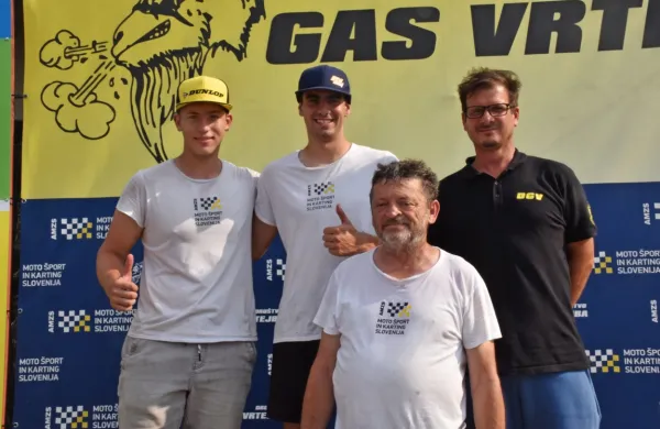 Moto dan so vodili (od leve): Etien Kantar Božič, Enej Logar,  Igor 
Trifoni in Dejan Koglot.