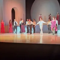Grk Zorba napolnil Avditorij