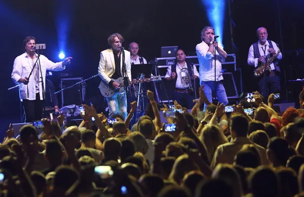 Skupina Bijelo dugme v zasedbi Goran Bregović, Alen Islamović in 
Mladen Vojičić - Tifa je avgusta 2018 gostovala v Kopru