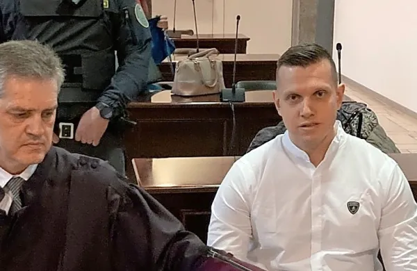 Klemen Kadivec desno