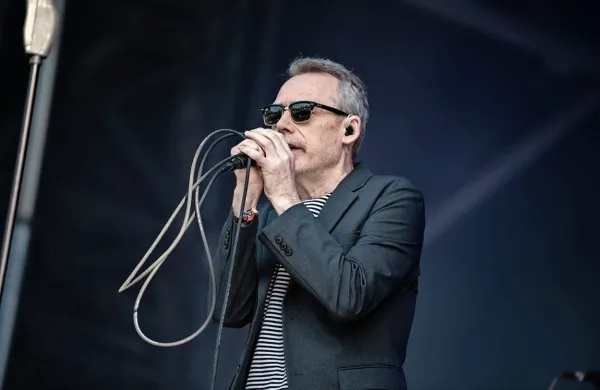 Jim Reid na Cruel World Festivalu v Los Angelesu letos maja