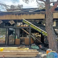   Včeraj  so  v Portorož  pripeljali  tudi  kovinske  ograje,  s  katerimi  bodo  zaprli  objekt.  