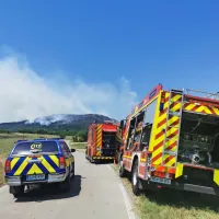 (POŽAR) Ponoči bodo posku&scaron;ali požar omejiti in ga zaustaviti