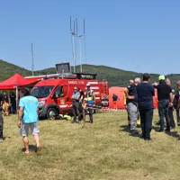 (POŽAR) Ponoči bodo posku&scaron;ali požar omejiti in ga zaustaviti