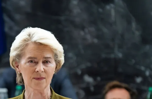 Ursula von der Leyen v Evropskem parlamentu potrjena za drugi mandat