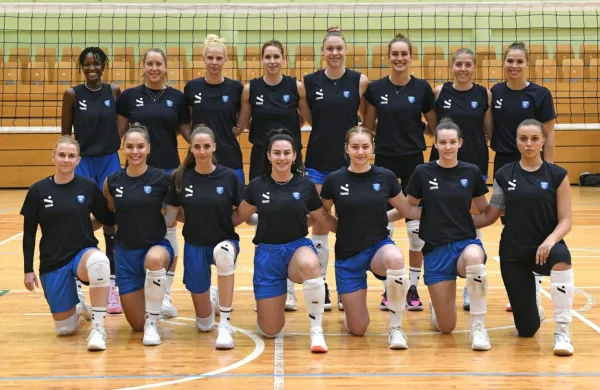 V slovenski reprezentanci je kar  šest nekdanjih igralk novogoriške 
ekipe.