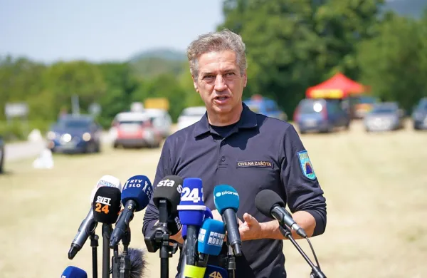 Požarišče je danes obiskal tudi premier Robert Golob.