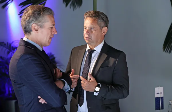 Nekdanji predsednik računskega sodišča Tomaž Vesel bo edini 
kandidat za evropskega komisarja iz Slovenije.