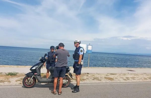 Na območju koprske policijske uprave v zadnjem času beležijo 
povečano število prometnih nesreč, v katere so udeleženi mopedisti, kolesarji in vozniki električnih skirojev.