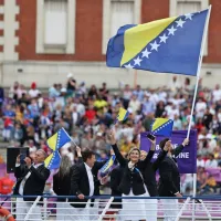 V Parizu uradni začetek olimpijskih iger