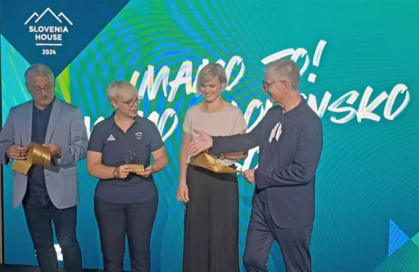 Ob otvoritvi promocijskega in družabnega stičišča Slovenije na olimpijskih igrah: z leve so resorni minister Matjaž Han, predsednica 
države Nataša Pirc Musar, programski vodja Slovenske hiše Urška Žolnir Jugovar in predsednik OKS Franjo Bobinac