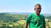 Vodja projekta Kras-Carso 2 Edi Fabjan napoveduje, da bodo 
lokalnim kraškim pridelovalcem namenili  še posebno pozornost 
in oblikovali skupno blagovno znamko za promoviranje izdelkov. 