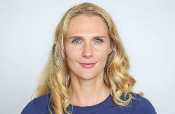 Nina Kostanjšek
