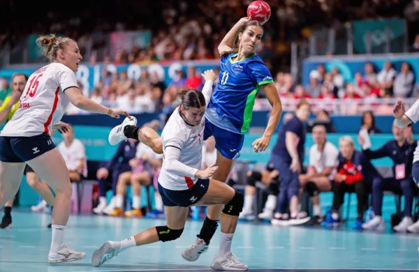 Slovenke imajo  še nekaj možnosti za napredovanje.