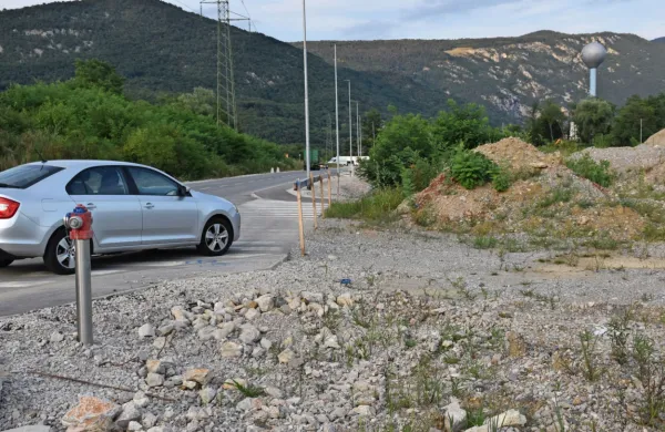 Takšen je te dni pogled na PEC v Kromberku -  od trgovskega centra 
Merkur proti nekdanji Mesni industriji Primorske. 