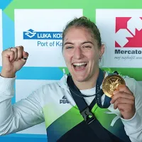 Andreja Le&scaron;ki ob sprejemu v Sloveniji: &ldquo;Janja Garnbret se ni želela dotakniti medalje&rdquo; (FOTO)